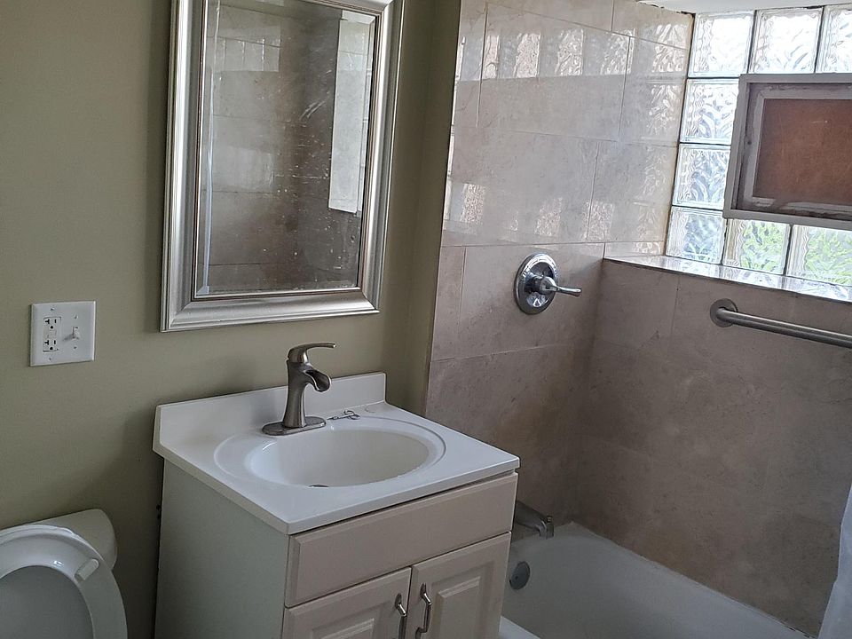 2nd image of 2524 S Spaulding Ave #1