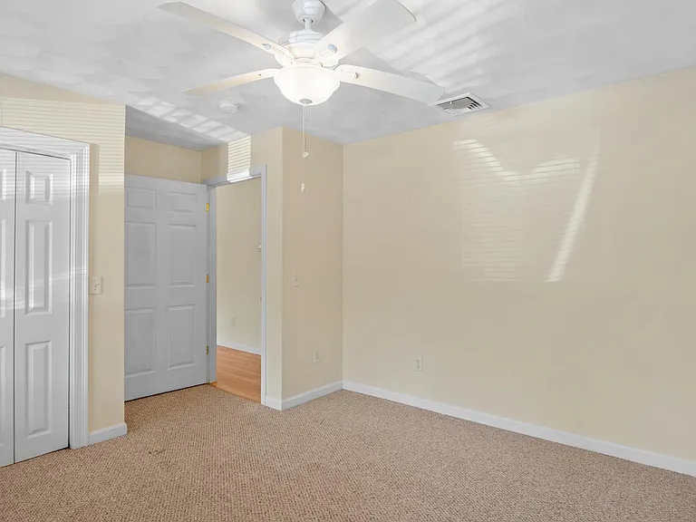 103 Bay View Ave — Photo 14