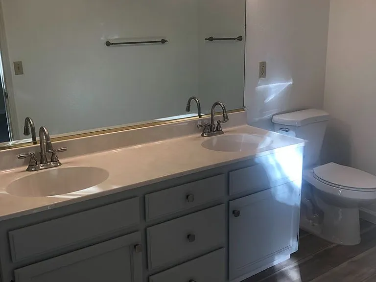 2822 College Ave — Photo 6