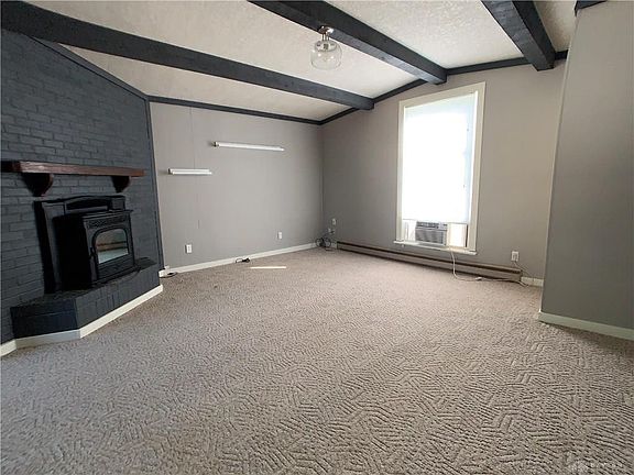 4th image of 203 Western Ave