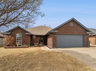 708 Eastridge Dr, Yukon, OK 73099