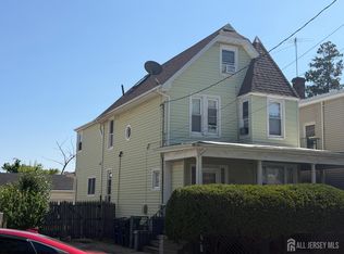 123 Lewis St, Perth Amboy, NJ 08861
