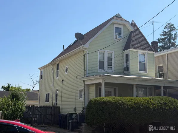 123 Lewis St, Perth Amboy, NJ 08861