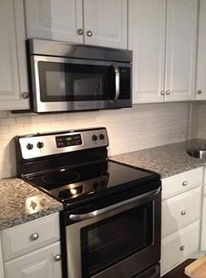 2nd image of 40 Fountain Ln APT 4