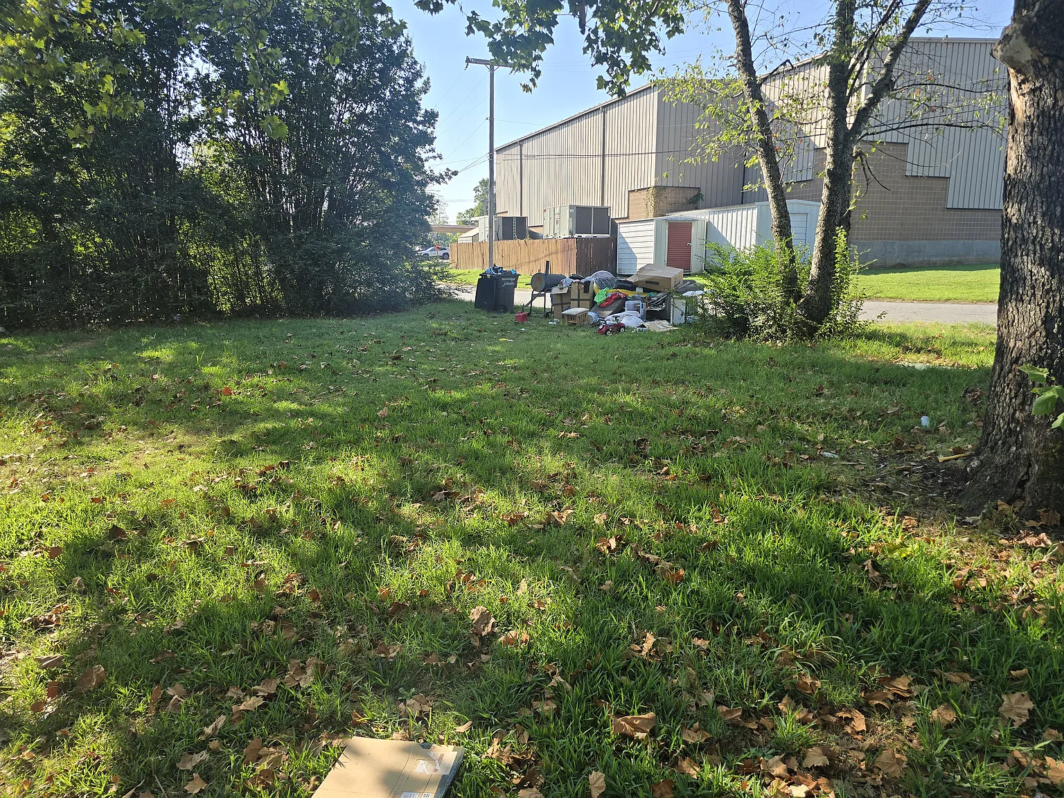 3 bed, 1090 sqft, $1,316 — Photo 3