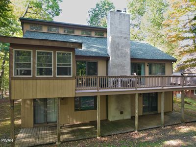 9 Par Dr, Lake Ariel, PA, 18436