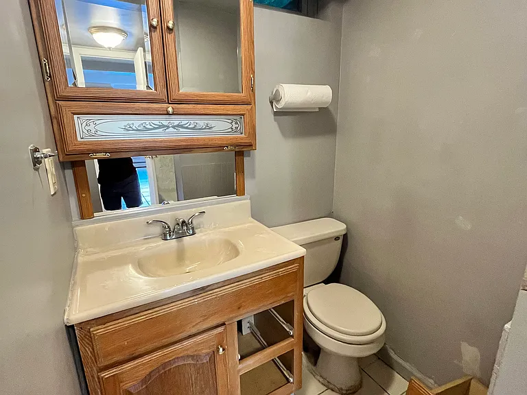 1 Andrea Dr #1B — Photo 11