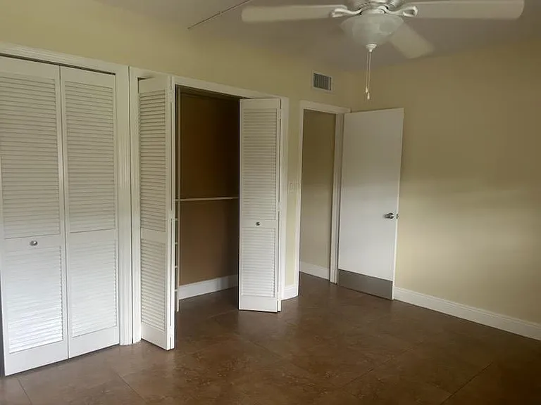 Beach Villas of Deerfield — Photo 7