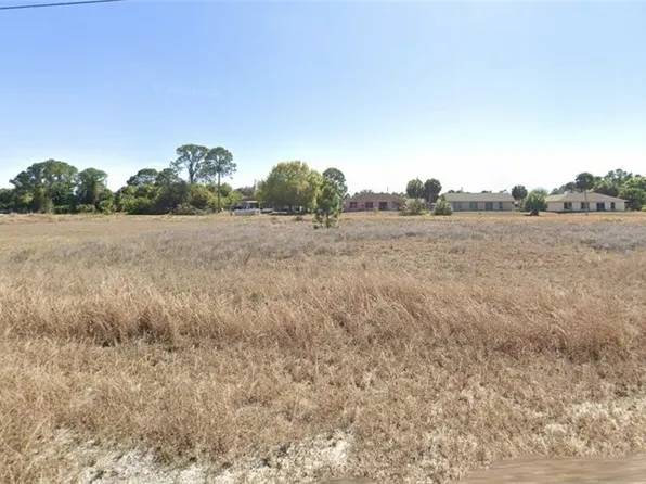1242 Fontana St E, Lehigh Acres, FL 33974