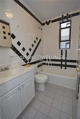 Rented by New York Dwellings LLC | media 29