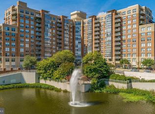 11800 Sunset Hills Rd Unit 210, Reston, VA 20190