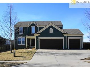 5530 Noble St, Shawnee, KS 66218
