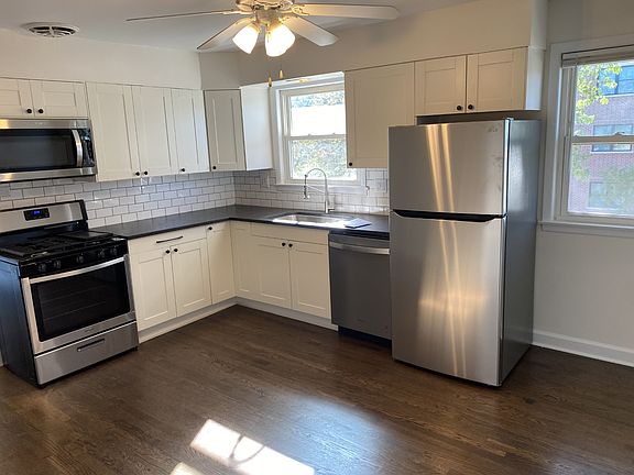 2nd image of 1323 W Cossitt Ave APT 2