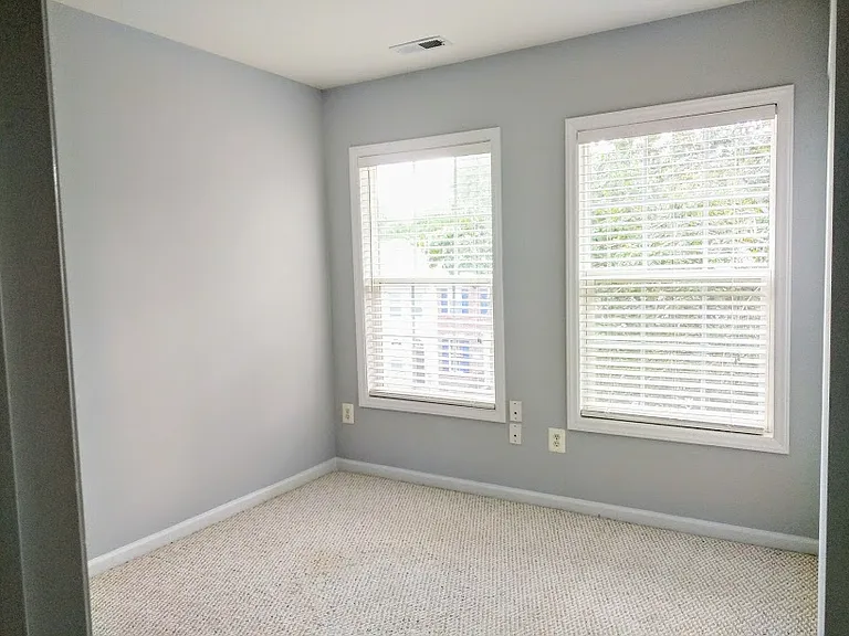 5506 Vista View Ct — Photo 22