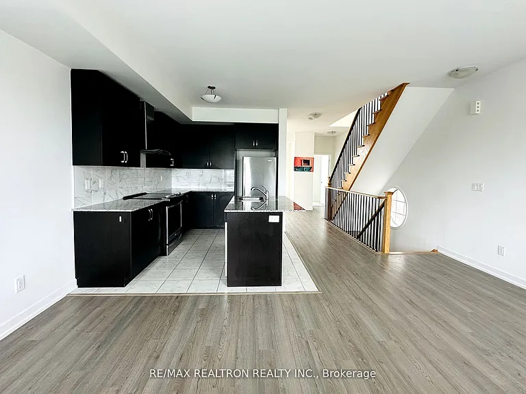 193 Harding Park St — Photo 3