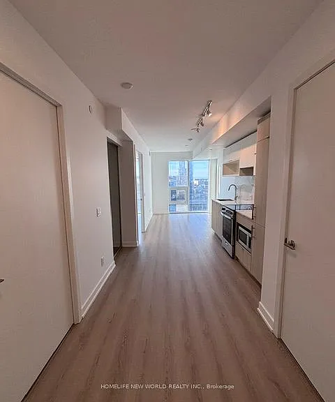 100 Queen St E #1707 — Photo 2