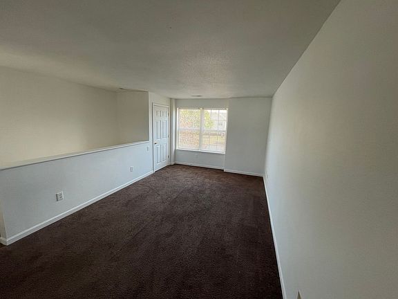 4th image of 1304 N Liberty Cir E