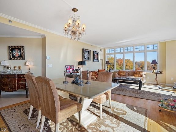3rd image of 616 S Orange Ave APT 7K