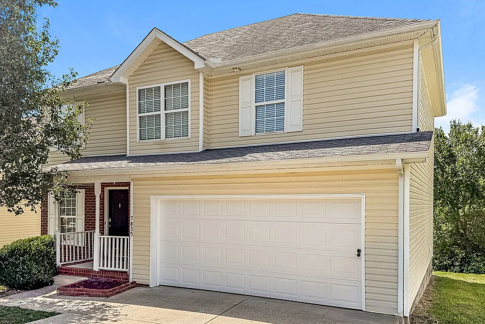 3 bed, 2.5 bath, 1764 sqft, $2,000 — Photo 4