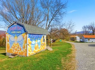 204 Douglas Ln, Pearisburg, VA 24134