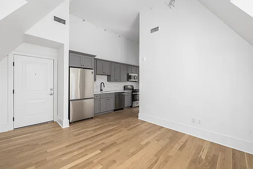293 Governor St Photo 1