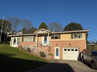 1133 Village Way, Fairmont, WV 26554