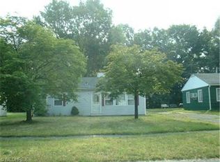 4511 Riverside Dr, Lorain, OH 44055