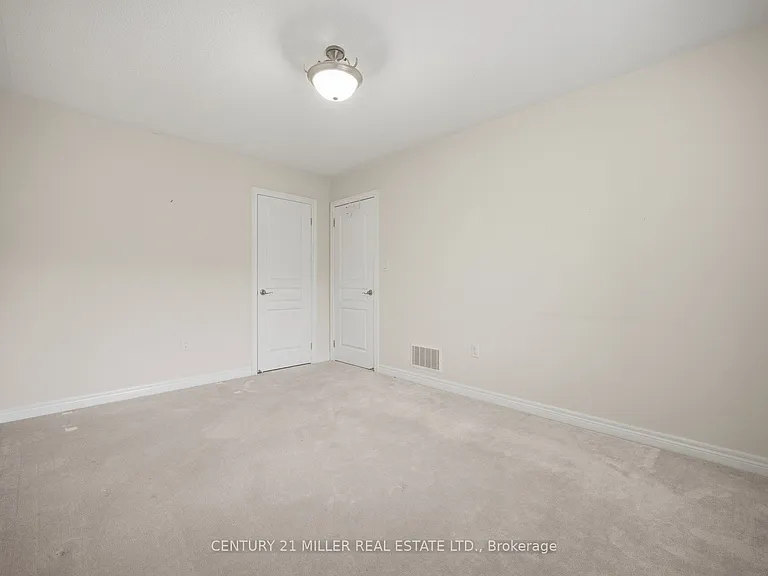 2455 Village Cmn — Photo 33