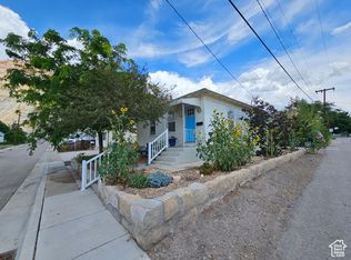 50 Palmer St, Helper, UT 84526