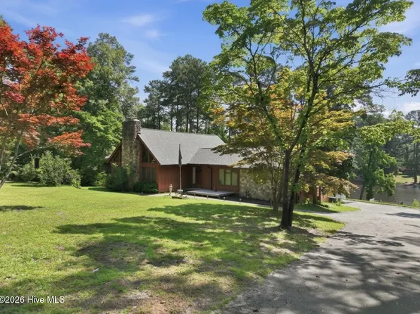 2107 Pinewood Terrace, Fayetteville, NC 28304