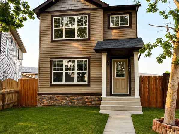 238 Martinwood Pl NE, Calgary, AB T3J 3H6