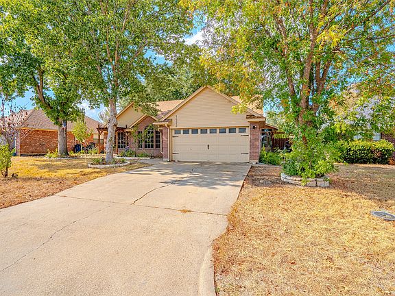 3rd image of 1522 Hayloft Ln