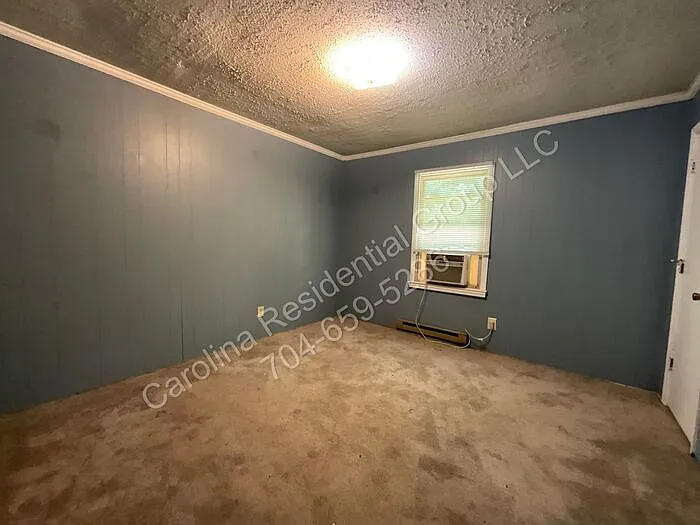 1380 Fairley Ave #B — Photo 13