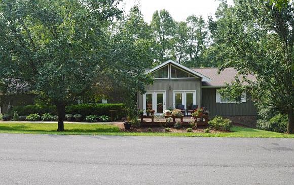 1st image of 175 McCracken Dr