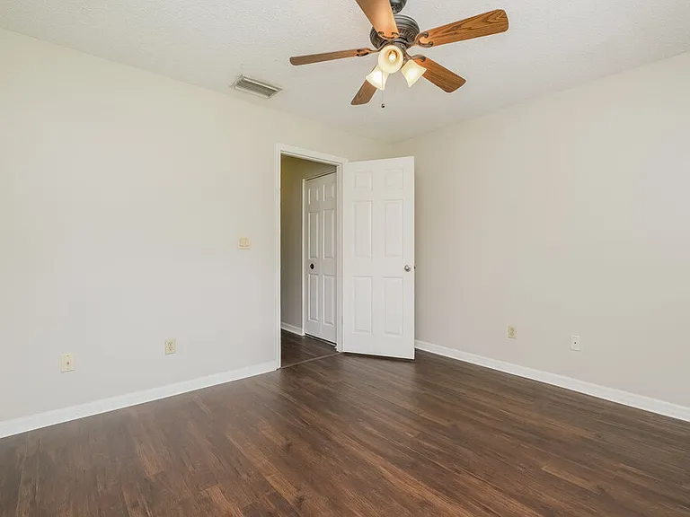 5713 Erhardt Dr — Photo 15