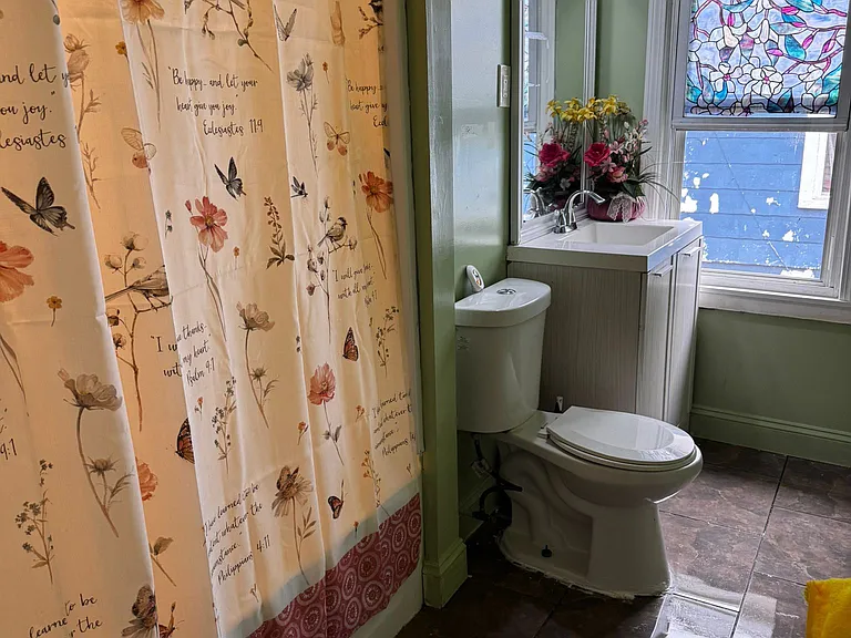 76 Acushnet Ave #2 — Photo 18