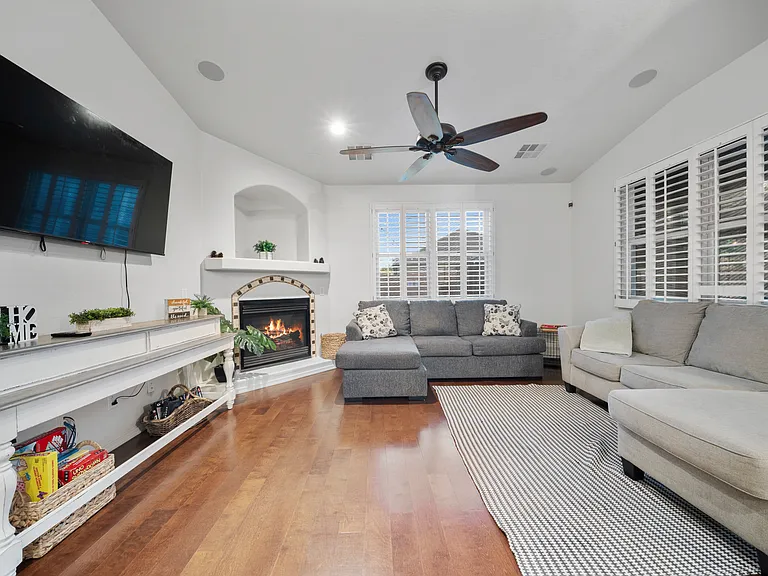 W Ironwood St — Photo 4