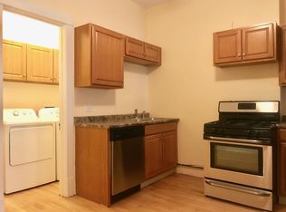2960 N Lincoln Ave #3, Chicago, IL 60657