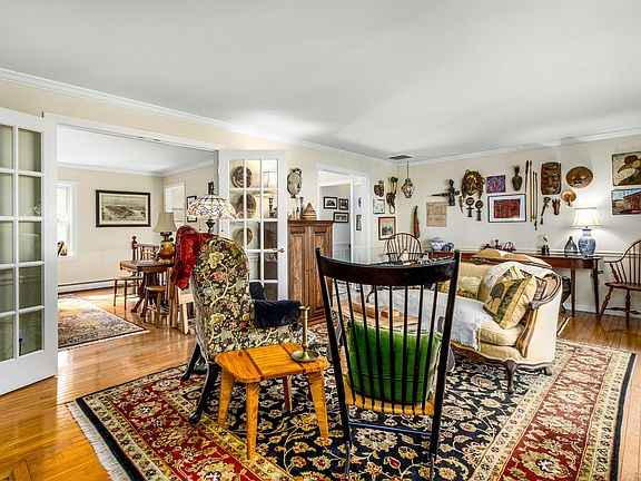 5th image of 218 Oakmont Road