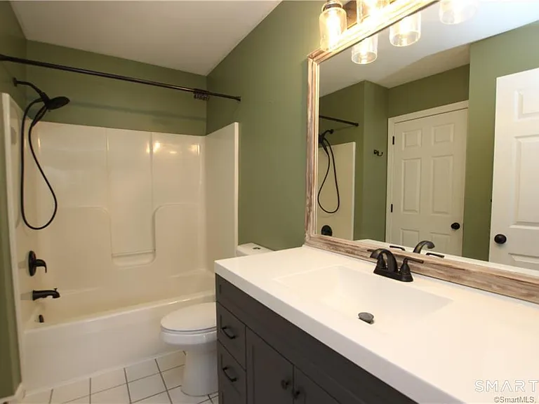 22 Main St #5-32 — Photo 8
