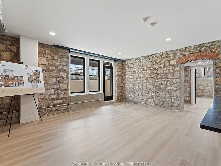 247 Brock St #101 — Photo 17