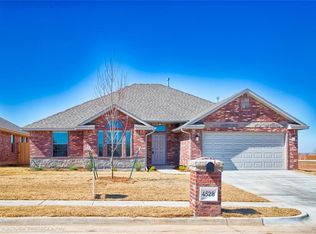 4528 Desert Spring Ct, Yukon, OK 73099