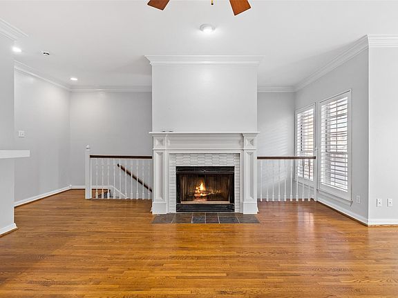 3rd image of 5907 Hillcrest Ave APT C