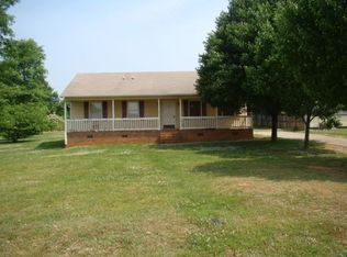 101 Homestead Dr, Boiling Springs, SC 29316