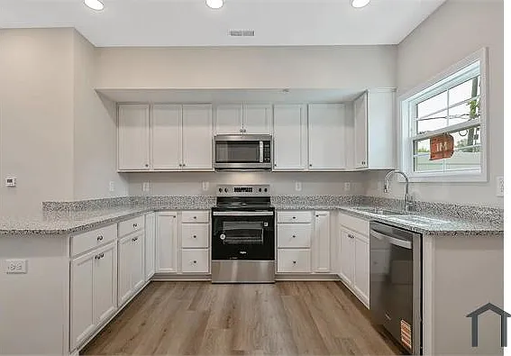 1511 Fort Bragg Rd — Photo 4