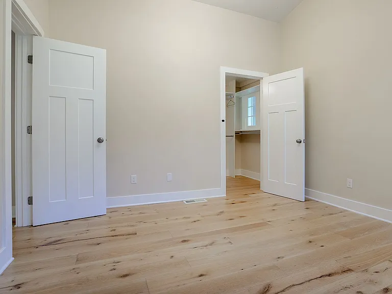 2909 SW Upper Dr — Photo 9