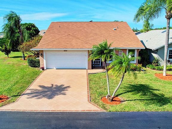 3rd image of 3874 Dafilee Circle