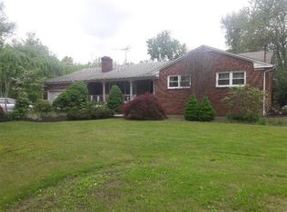 1905 Englishtown Rd, Jamesburg, NJ 08831