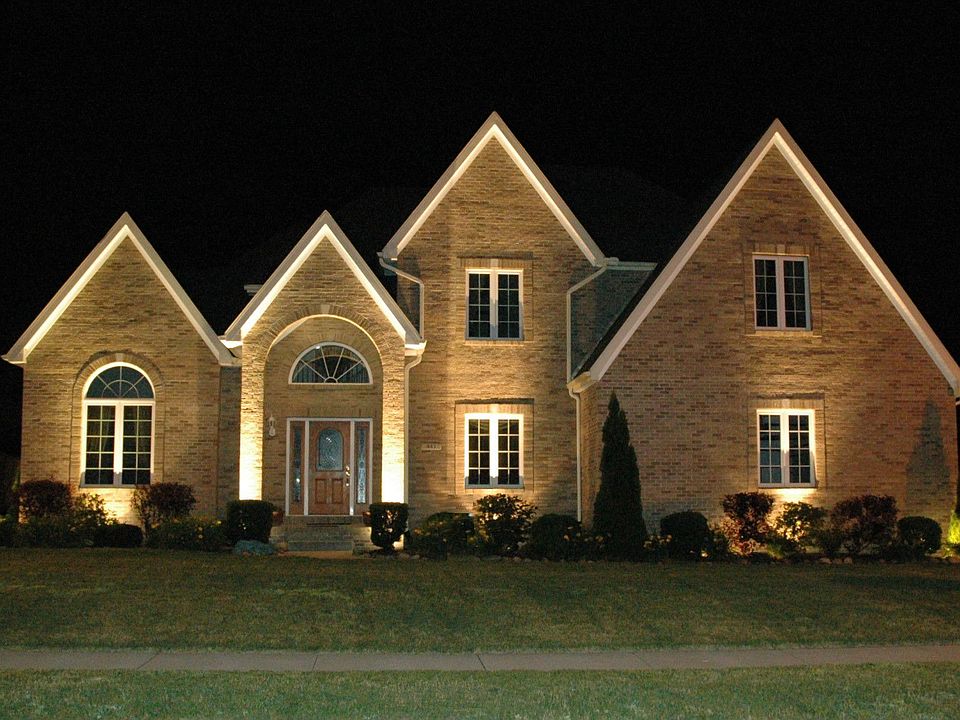 2nd image of 443 Erica Dr