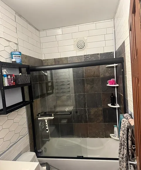 2717 Girard Ave S #201 — Photo 36